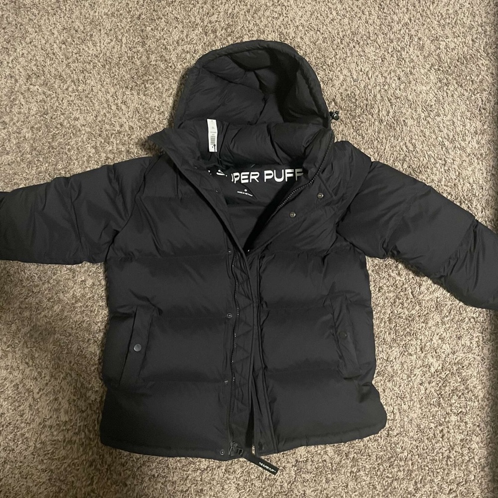 Aritzia Super Puff